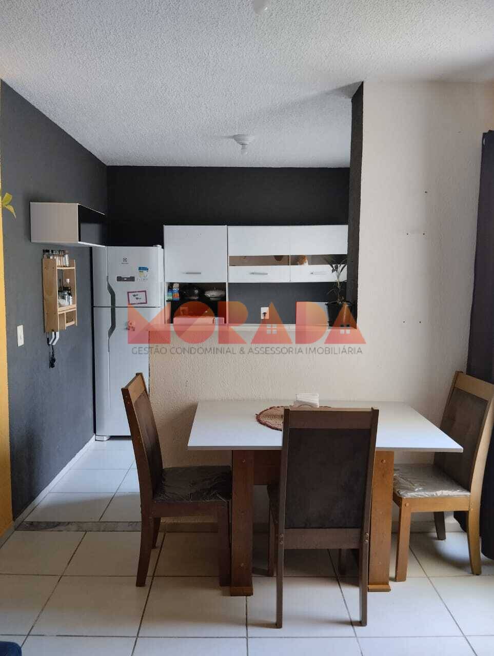 Casa à venda com 2 quartos, 47m² - Foto 1