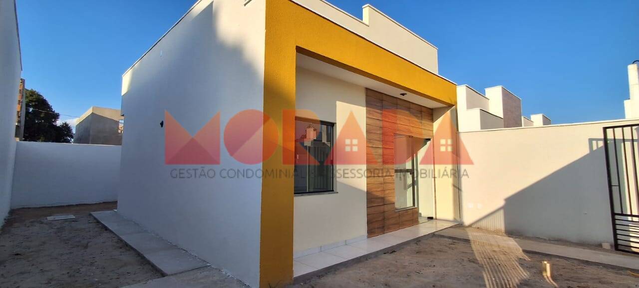 Casa à venda com 2 quartos, 52m² - Foto 1