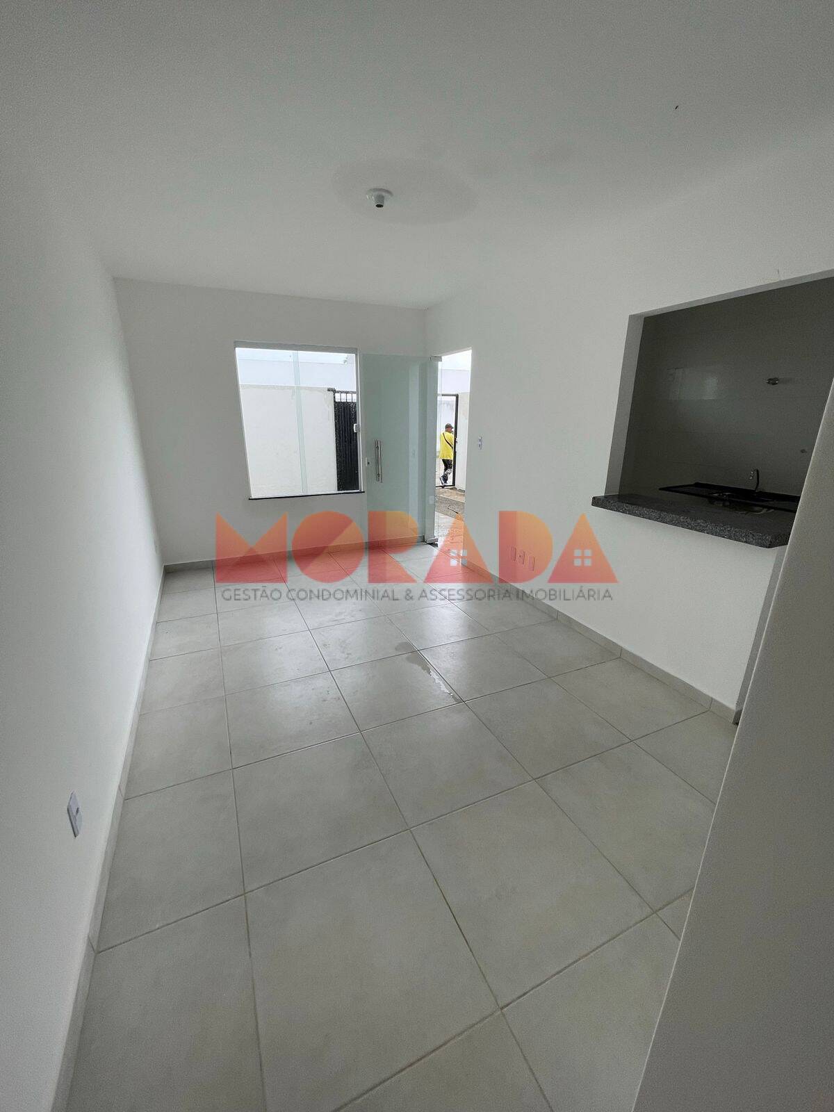 Casa à venda com 2 quartos, 69m² - Foto 2