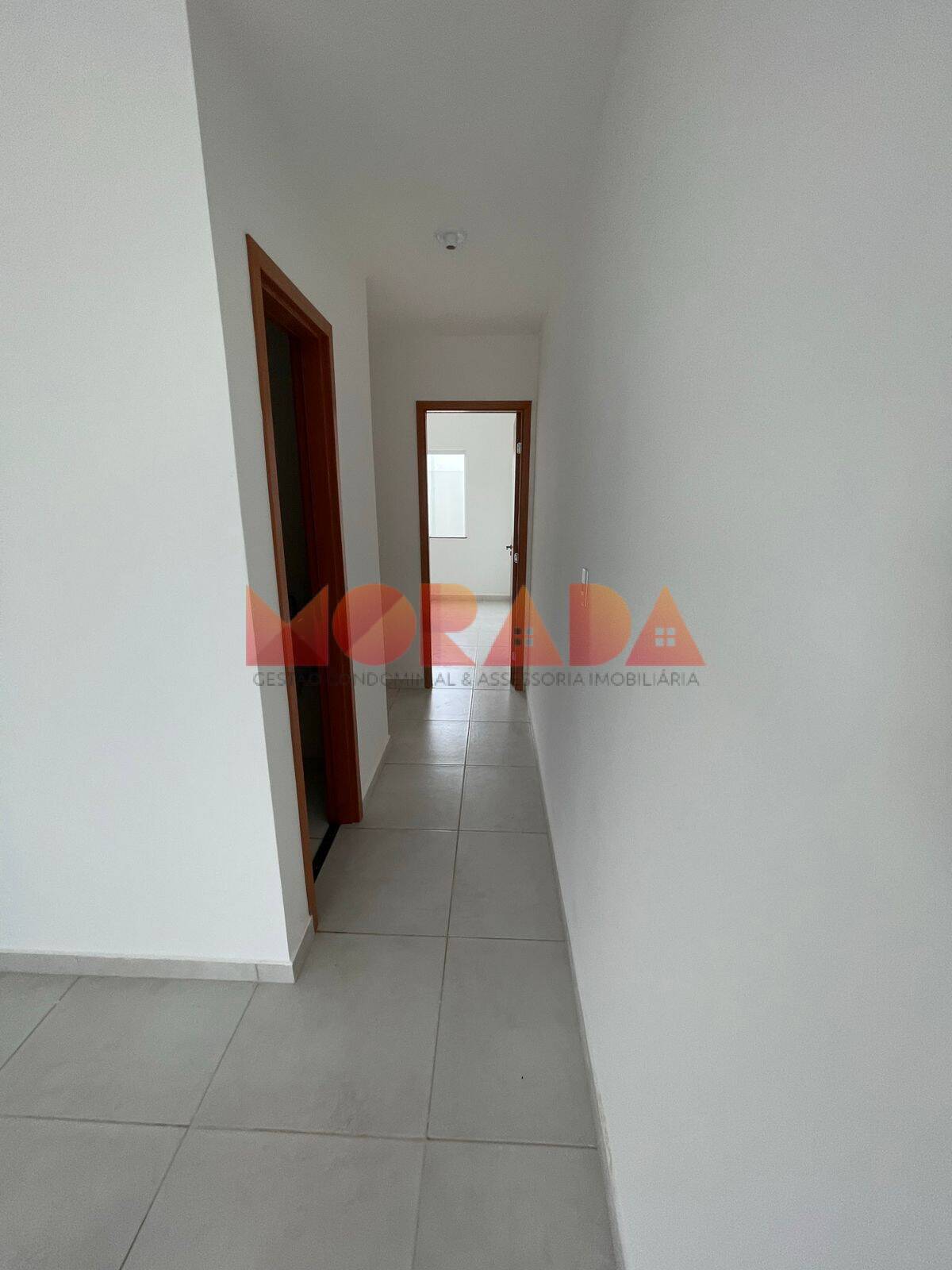 Casa à venda com 2 quartos, 69m² - Foto 3