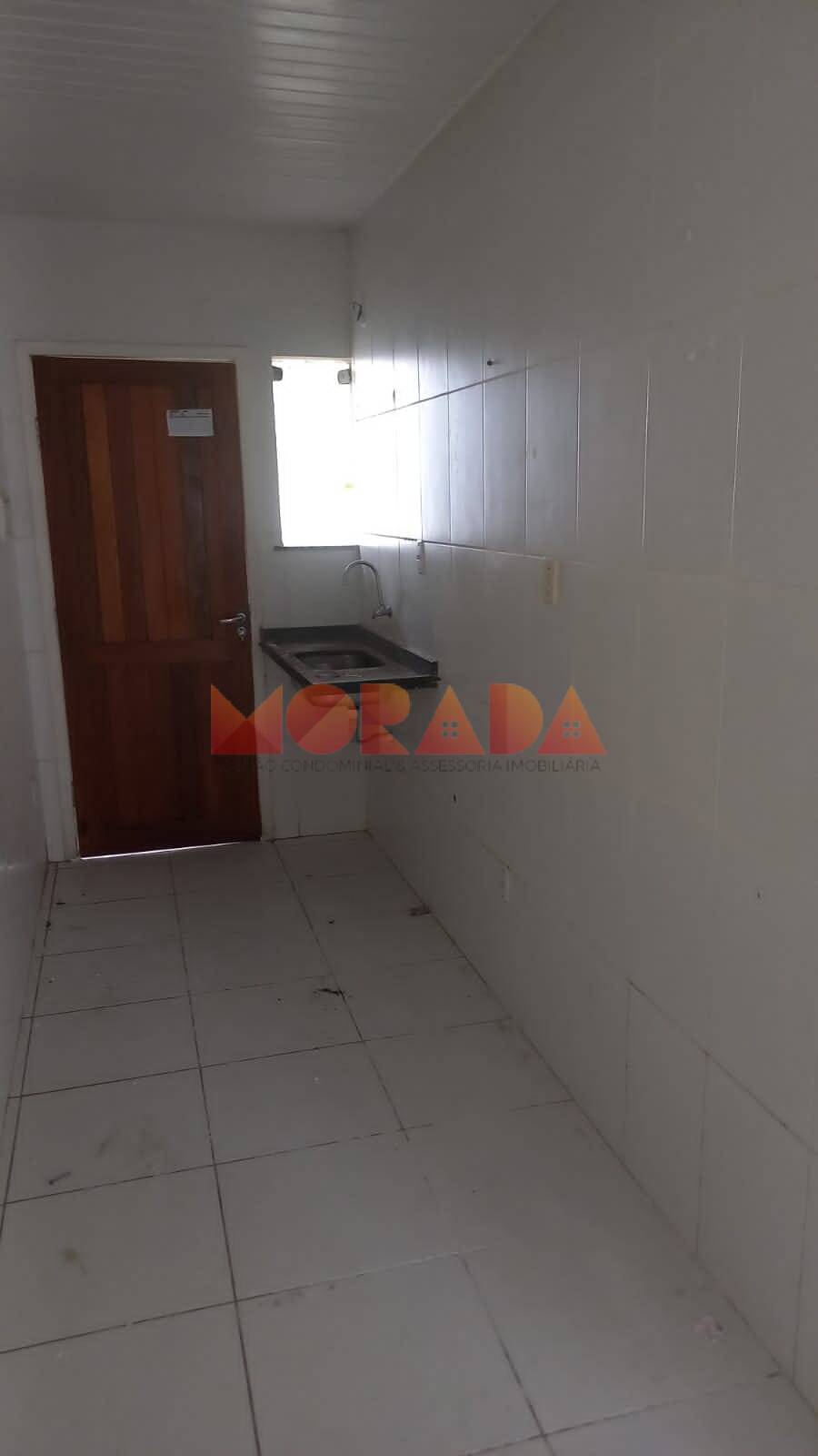 Casa para alugar com 3 quartos, 74m² - Foto 4