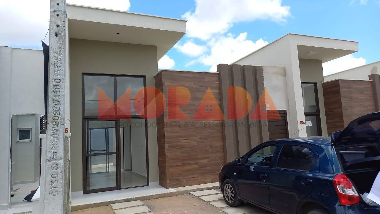 Casa para alugar com 2 quartos, 54m² - Foto 1