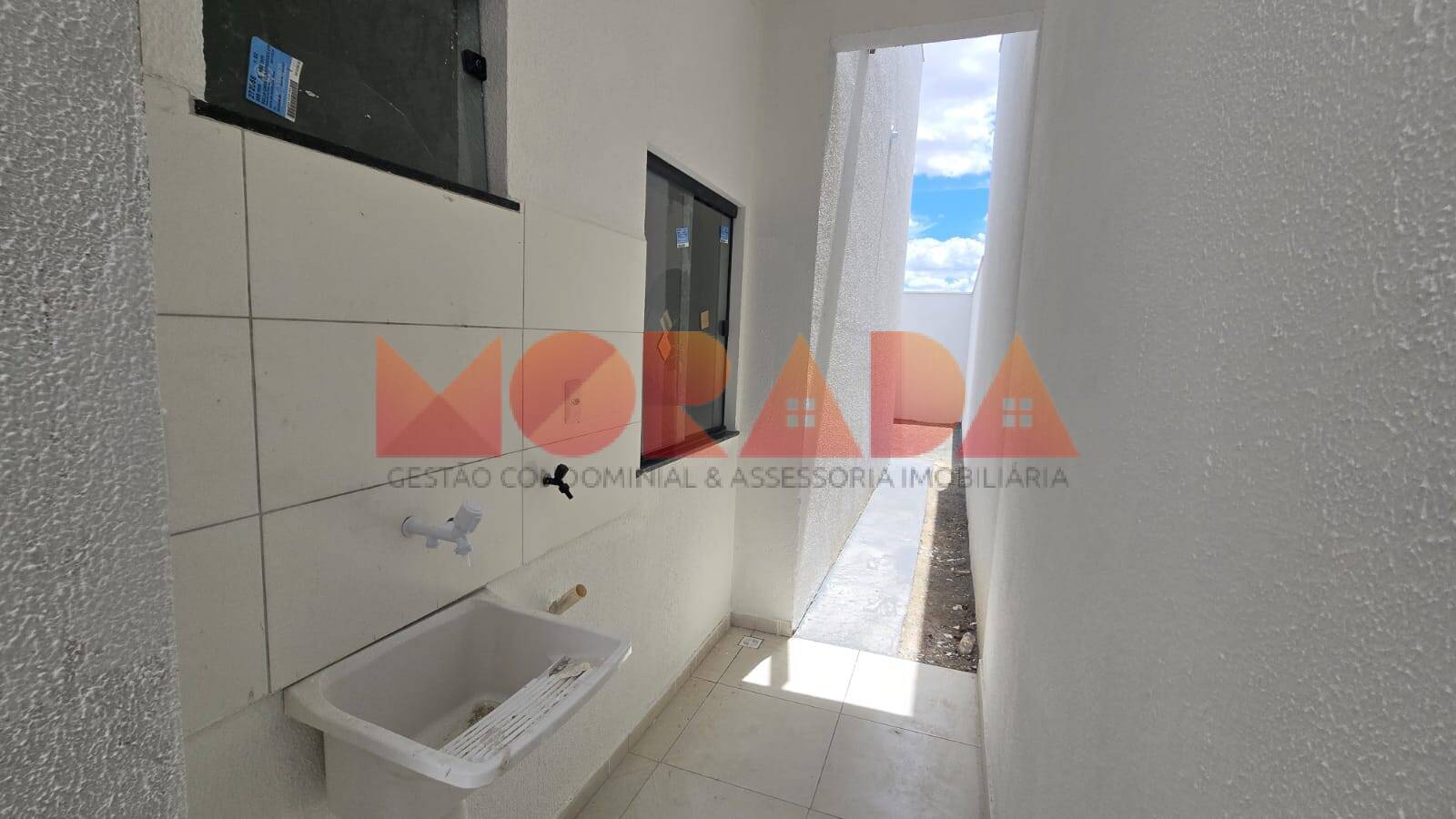 Casa à venda com 2 quartos, 54m² - Foto 13