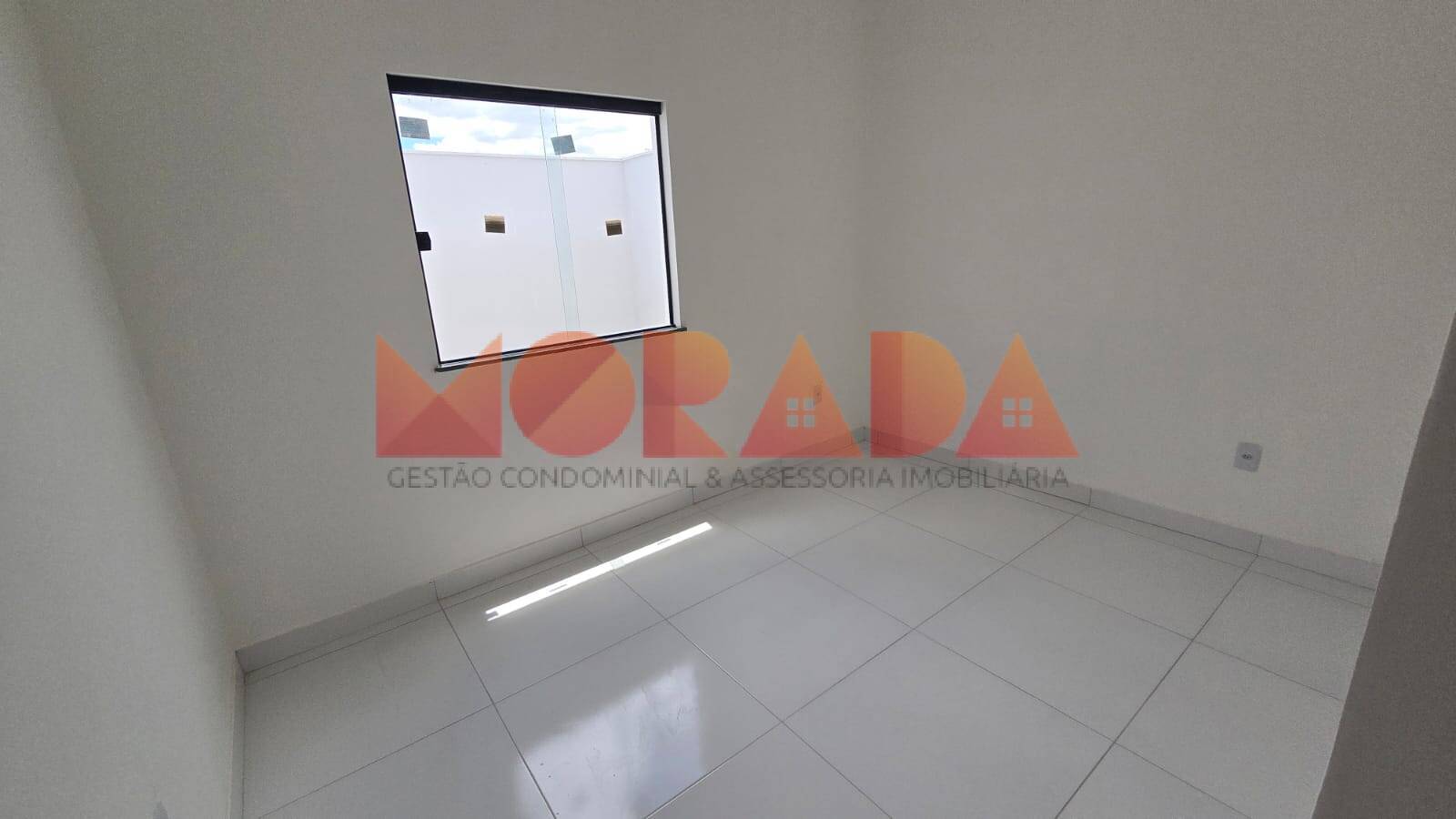 Casa à venda com 2 quartos, 54m² - Foto 9